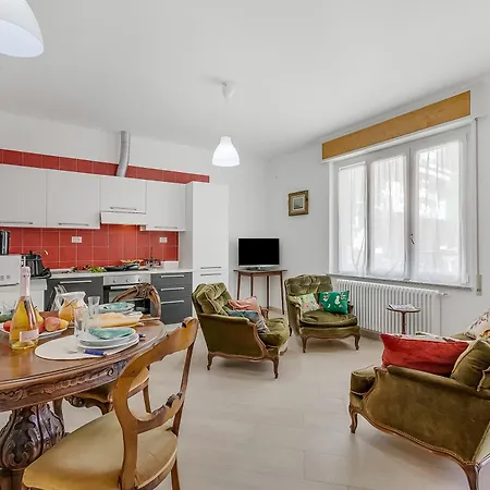 Casa Adelina, Center Apartment With Private Garden - Happy Rentals