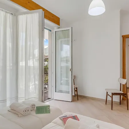 Casa Adelina, Center With Private Garden - Happy * Stresa