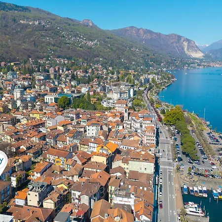 Apartment Casa Adelina 50 Meters From - Happy Stresa